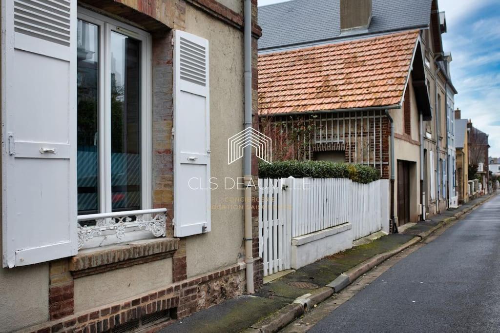 Le Villervillais Cls Deauville ヴィレルヴィル エクステリア 写真
